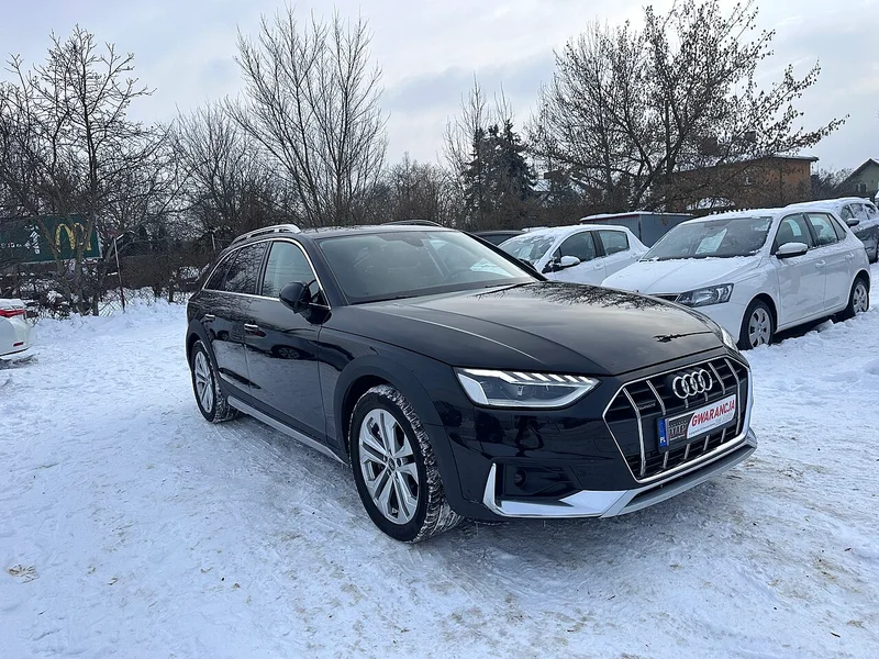 Audi A4 allroad (B9), kombi, widok z przodu i z boku